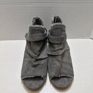 Very G Solange Taupe Peep Toe Frayed Canvas Booties  - Size 8